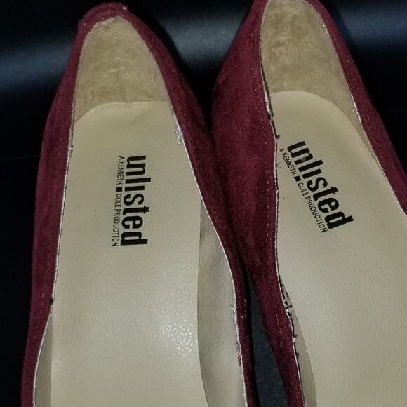 UNLISTED BY KENNETH COLE BURGUNDY SUEDE HIGH HEEL PUMP SHOE - Picture 14 of 15